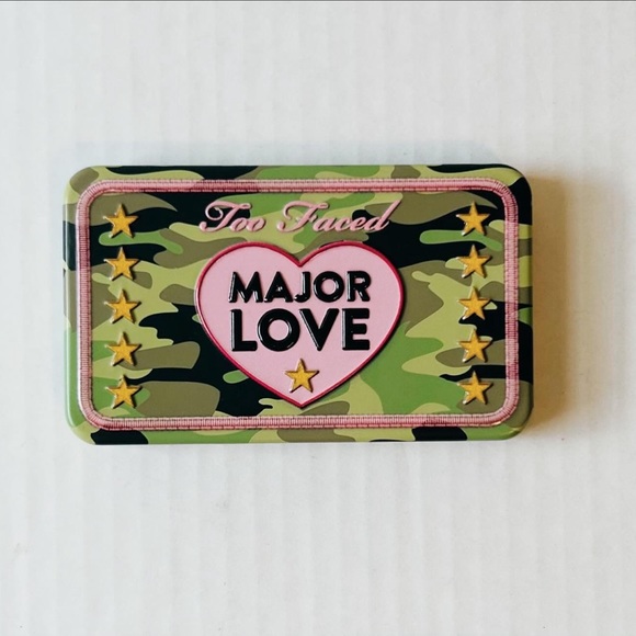 Too Faced Major Love Mini Eyeshadow Palette - Picture 2 of 12
